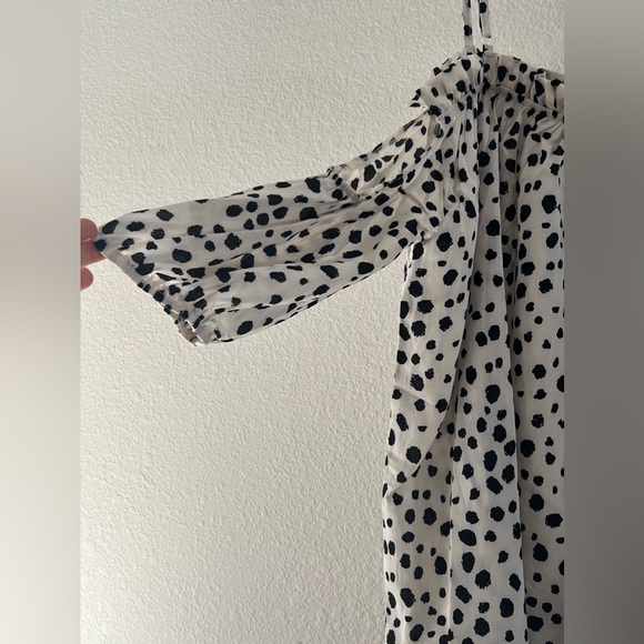 White dot skinny strap off shoulder ruffle neck top - Picture 7 of 7